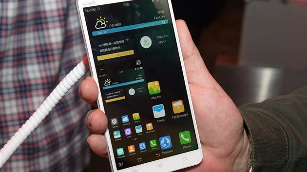 Smartphone Vivo Xplay 3S s 2K displejem na veletrhu CES v Las Vegas