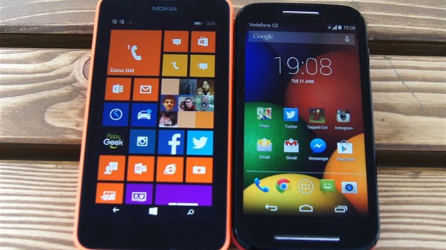 Nokia Lumia 630 a Motorola Moto E