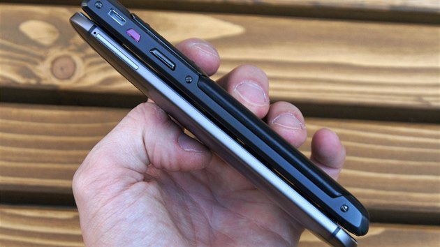 Vertu Signature a HTC One M8