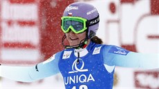 Sjezdařka Šárka Strachová vystoupala ve slalomu SP v Kühtai na stupně vítězů. Sjezdařka Šárka Strachová vystoupala ve slalomu SP v Kühtai na stupně vítězů.