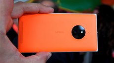 Nokia Lumia 830 na veletrhu IFA v Berlíně Nokia Lumia 830 na veletrhu IFA v Berlíně