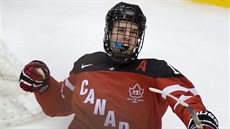 Kanadský junior Connor McDavid se raduje z gólu proti Dánsku.