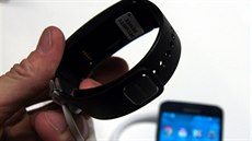 Samsung Gear Fit na veletrhu MWC