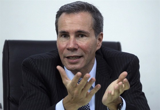 Argentinský státní zástupce Alberto Nisman byl nalezen mrtvý ve svém byt (19....