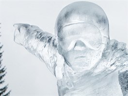 Bhem festivalu pindlerovsk zima vznikly sochy sportovc z ledu. (17. 1. 2015)