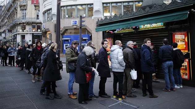 Fronta ped trafikou v Pai (14. ledna 2015).