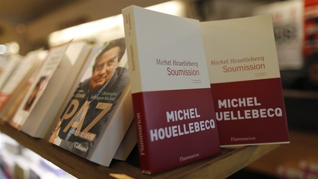 Romn Michela Houellebecqa Soumission je pr dn po vydn bestsellerem.
