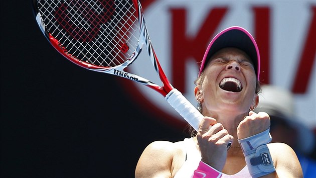 J TO DOKZALA. Lucie Hradeck prv vyadila Anu Ivanoviovou v prvnm kole Australian Open.