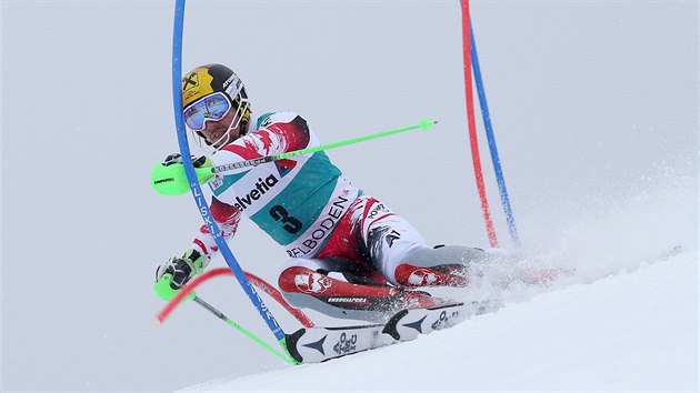 Marcel Hirscher na trati slalomu v Adelbodenu