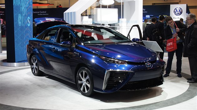 Toyota Mirai na veletrhu CES v Las Vegas