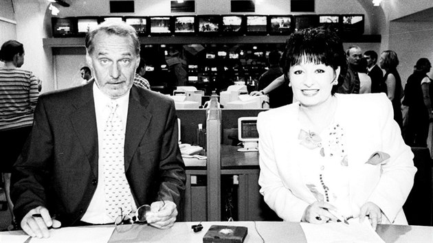 Zbynk Merunka a Eva Jurinov v televiznm studiu (1994)