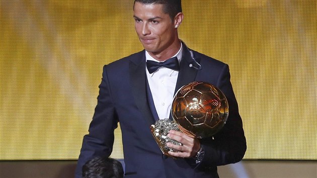 Cristiano Ronaldo a jeho syn Cristiano (Curych, 12. ledna 2015)