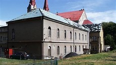 Domov pro seniory s názvem Domov „Srdce v dlaních“ ve Filipově u Jiříkova... Domov pro seniory s názvem Domov „Srdce v dlaních“ ve Filipově u Jiříkova...