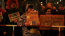 Odprci hnutí Pegida se seli v Mnichov (19. ledna 2015).