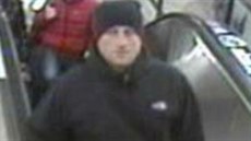 Policie hledá kvůli poskytnutí svědectví muže, který přinesl Američanovy... Policie hledá kvůli poskytnutí svědectví muže, který přinesl Američanovy...