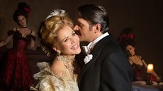 Renée Flemingová a Nathan Gunn v operetě Veselá vdova Renée Flemingová a Nathan Gunn v operetě Veselá vdova