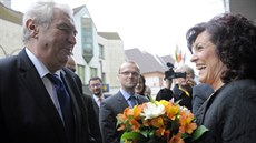 Starostka Přelouče Irena Burešová při návštěvě prezidenta ve městě. Starostka Přelouče Irena Burešová při návštěvě prezidenta ve městě.