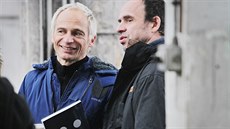 Provazochodec David Dimitri a umělecký šéf společnosti Plzeň 2015 Petr Forman... Provazochodec David Dimitri a umělecký šéf společnosti Plzeň 2015 Petr Forman...