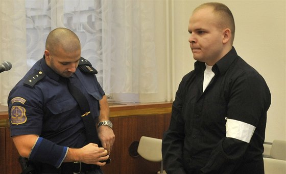 Petr Cigo v jednací síni Krajského soudu v Ostrav. Souzen je za ubodání eny....