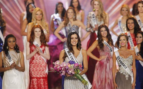63. Miss Universe se stala Kolumbijka Paulina Vegová.