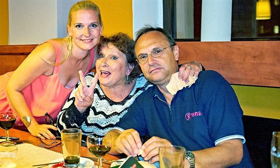 Plzeská herecká rodina - (zleva) Kamila, Jindika a Pavel Kikinukovi.