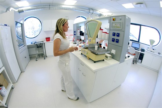 Fakultní nemocnice Olomouc otevela nejmodernjí lékárnu v tuzemsku.
