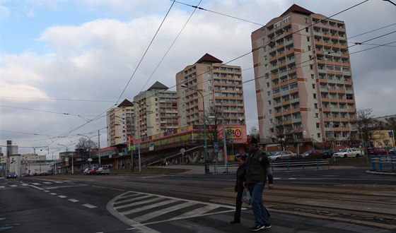 Panelákové baroko. Opravené a nazdobené váky nad Rozkvtem, co bylo takové...