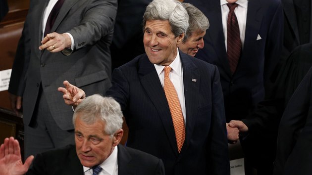 Na spolen schzi obou komor Kongresu nechybl ministr zahrani John Kerry a ministr obrany v demisi Chuck Hagel (20. ledna 2015).