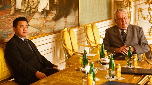 Prezident republiky Milo Zeman pijal na Hrad novho mimodnho a zplnomocnnho velvyslance KLDR Kim Pchjong-ila. (29. ledna 2015)
