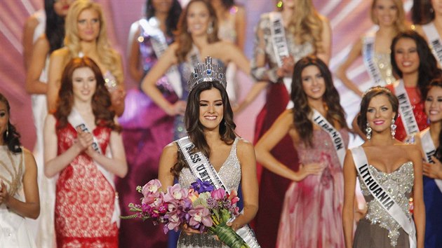 63. Miss Universe se stala Kolumbijka Paulina Vegov.