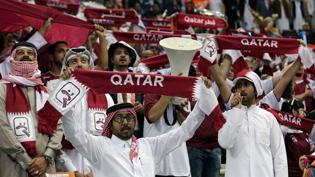 Fanouci hzenk Kataru v osmifinle mistrovstv svta v Dauh.