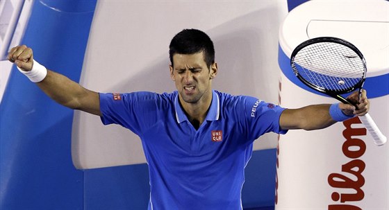 VÍTZ. Novak Djokovi proel do finále Australian Open a bude usilovat o pátý titul z Melbourne.