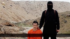 Islámský stát zveejnil nahrávku vrady japonského rukojmího Kendiho Gotoa...