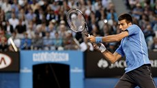 VÍTZ. Novak Djokovi proel do finále Australian Open a bude usilovat o pátý titul z Melbourne.