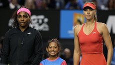 Serena Williamsová (vlevo) a Maria arapovová (vpravo) ped finále na...