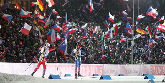 Závod tafet v Novém Mst na Morav provázela skvlá atmosféra.
