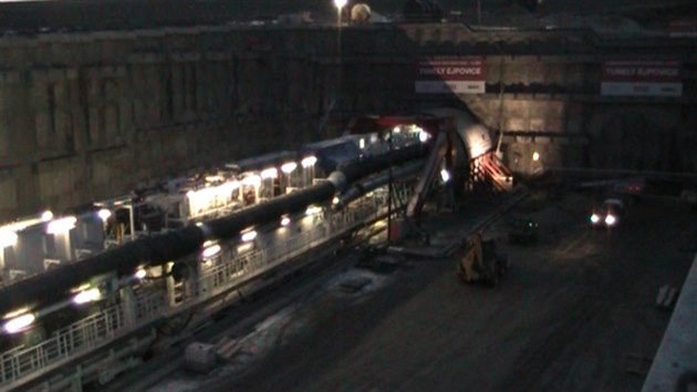 Razící štít u Plzně