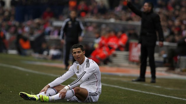 ZKLAMAN CRISTIANO. tonk Realu Madrid Cristiano Ronaldo bhem duelu s Atlticem Madrid
