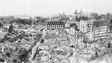Pohled na centrum jiného Nmci ponieného britského msta, Liverpoolu (rok 1942)