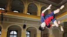 Trénink street parkouru pro děti v sokolovně ve Štruncových sadech v Plzni. Trénink street parkouru pro děti v sokolovně ve Štruncových sadech v Plzni.
