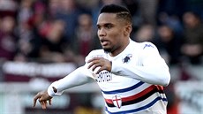 Samuel Eto'o v dresu Sampdorie Janov Samuel Eto'o v dresu Sampdorie Janov