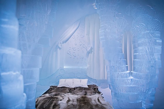 ICEHOTEL ve vdsku. Apartmn "Spring" vytvoili umlci Edith Maria Van de...