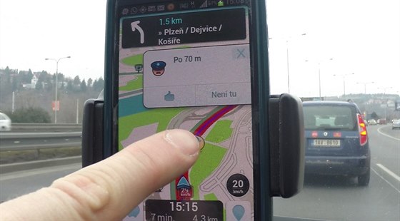 Takto vypadá klasická GPS navigace. Firma z Brna ale vyvinula idlo, které je pesnjí a to i v uzavených prostorách.