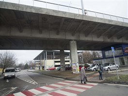 Nadjezd na Gahurov ulici ve Zln vznikl v osmdestch letech minulho stolet.