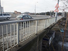 Denn po nadjezdu, kter spojuje zlnsk sdlit Jin Svahy s centrem,...