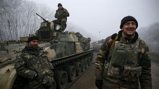 Ukrajint vojci u msta Debalceve (15. nora 2015)