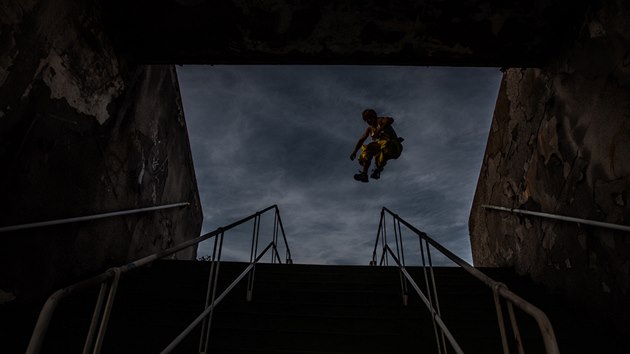 Nejpstupnj monost je parkour vyuovat  vst zjmov krouek, podat workshopy nebo letn soustedn, vysvtluje Tom.