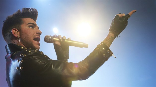 Queen odehrli 17. nora 2015 v prask O2 arn koncert s Adamem Lambertem.