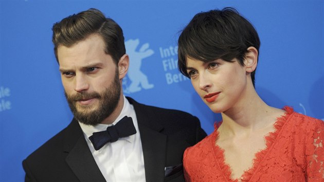 Jamie Dornan a jeho manelka Amelia Warnerov (Berln, 11. nora 2015)