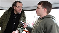 Tramvají se v pravidelné rubrice jihomoravské MF DNES svezl kadeřník a jáhen... Tramvají se v pravidelné rubrice jihomoravské MF DNES svezl kadeřník a jáhen...